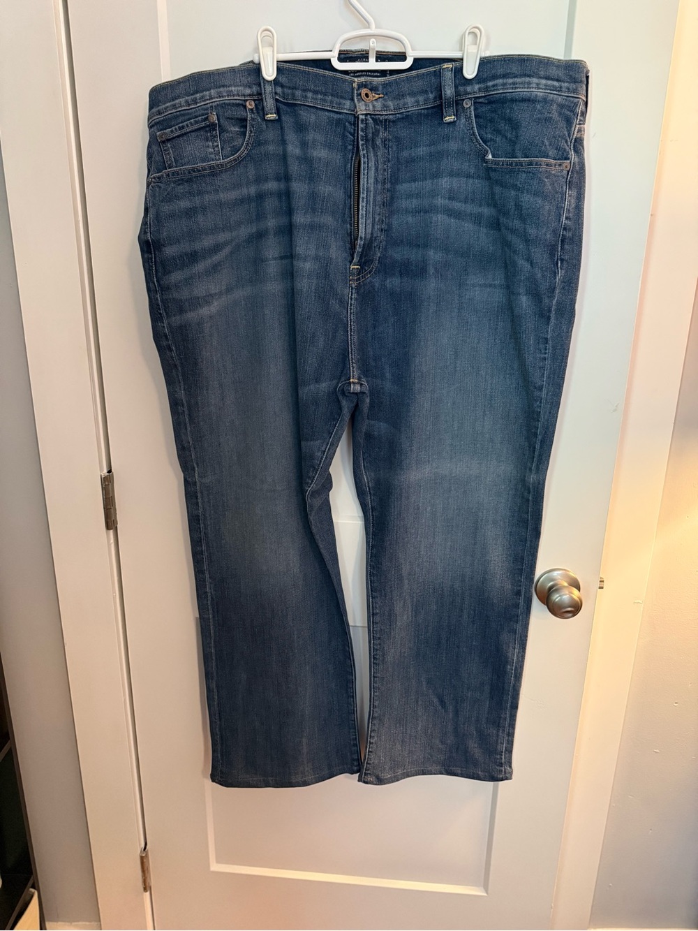 Lucky Brand Men’s Jeans 44x30 Straight Leg Medium Wash